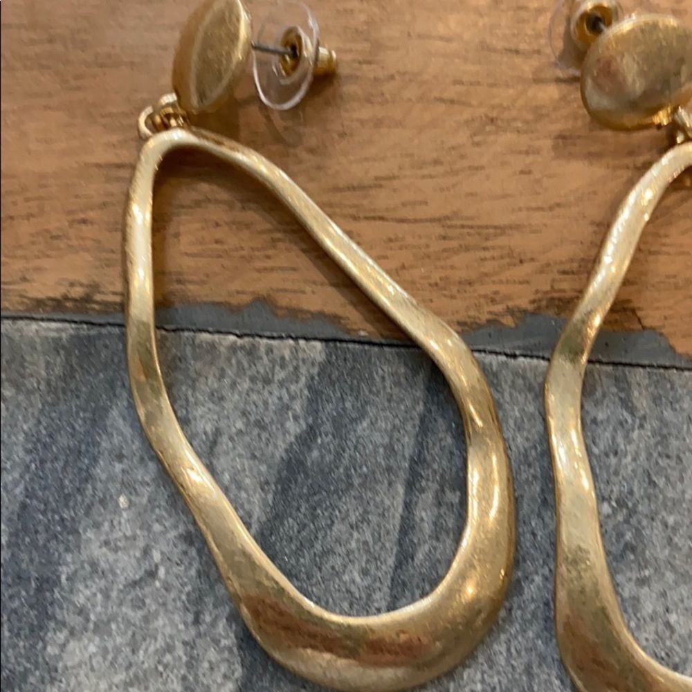 ‎Unique shape Earrings - Picture 2 of 3